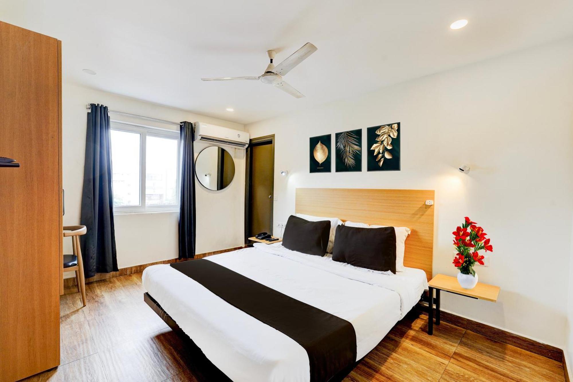 Treebo Trend De Alphabet Tirupati Hotel Bagian luar foto